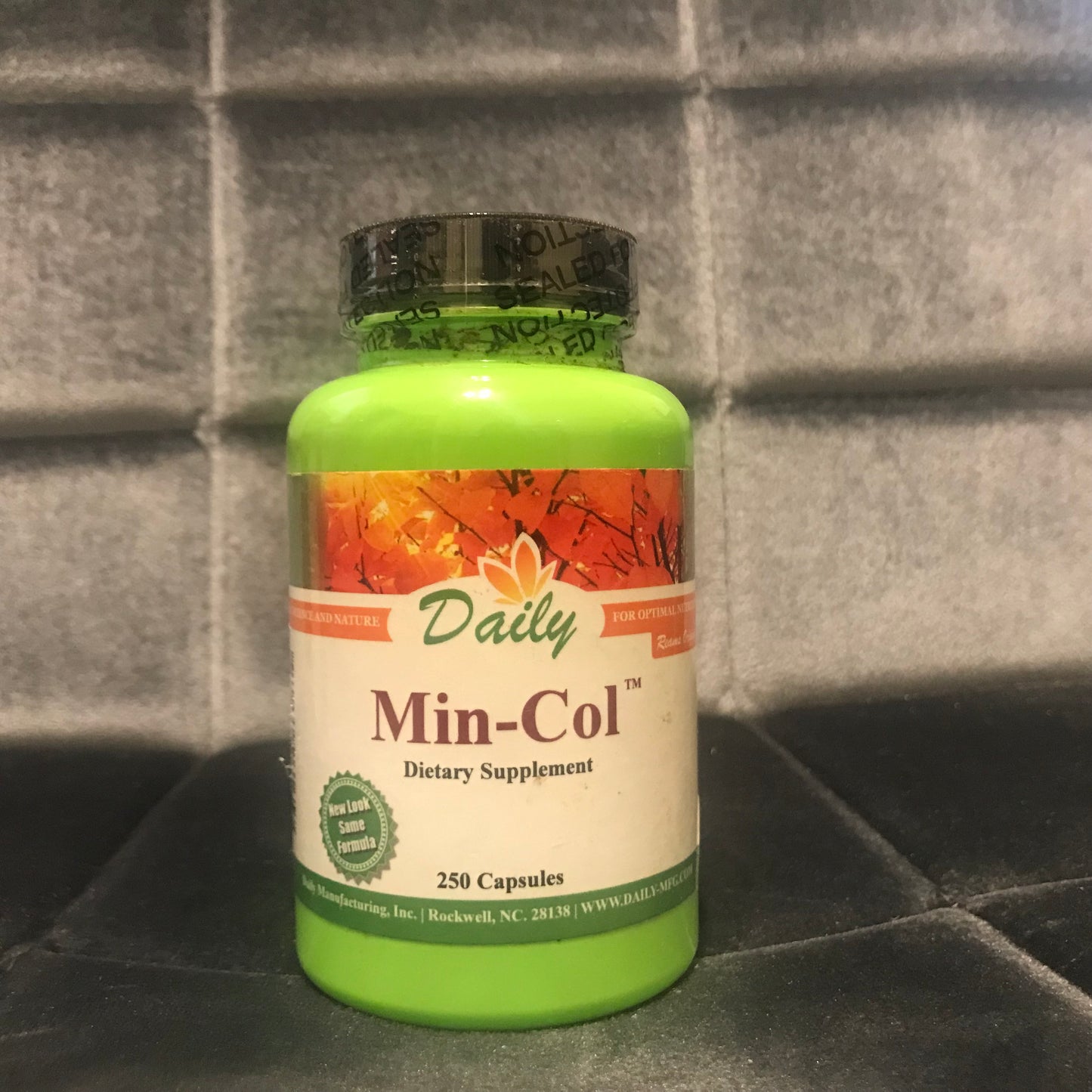 Min-Col